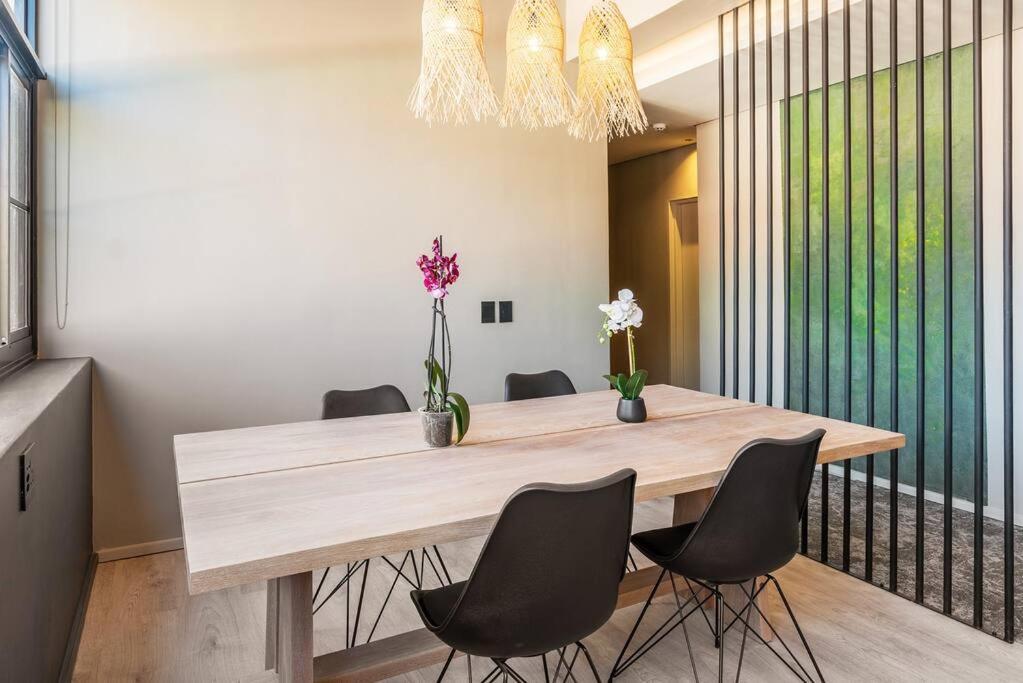 Apartment Modern, Sunfilled Urban At The Harri W/views