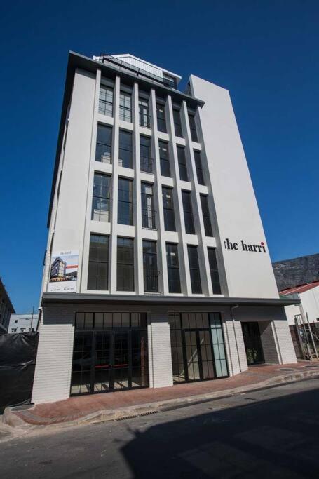 Modern, Sunfilled Urban At The Harri W/views Apartment Cape Town