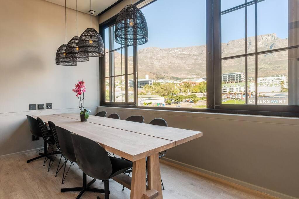 Modern, Sunfilled Urban At The Harri W/views *