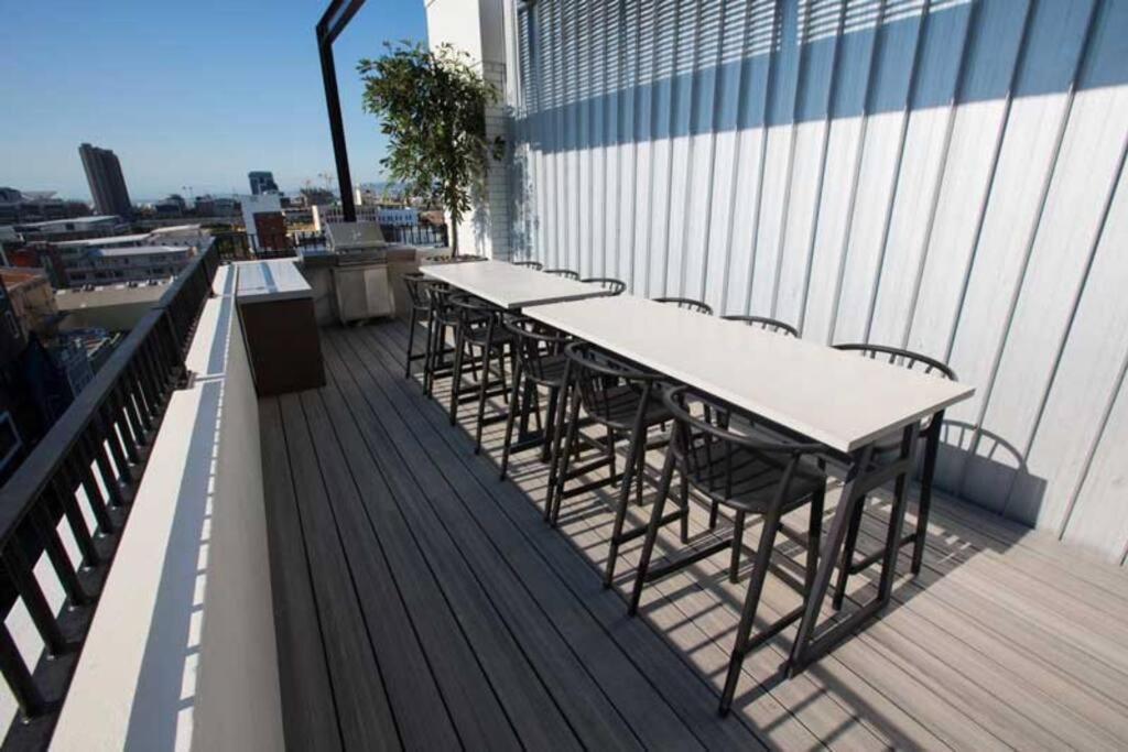 Modern, Sunfilled Urban At The Harri W/views Cape Town